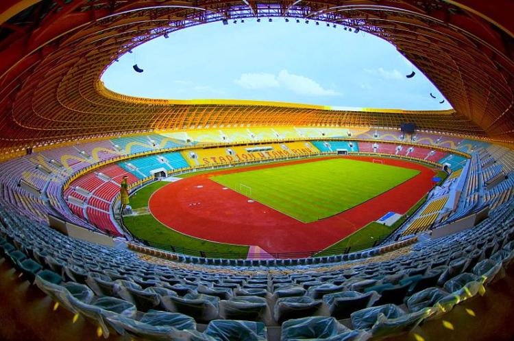 Tak Perlu Membayar Ratusan Juta, Masyarakat Bisa Sewa Stadion Utama Riau Dengan Harga 3 Juta Sekali Bermain