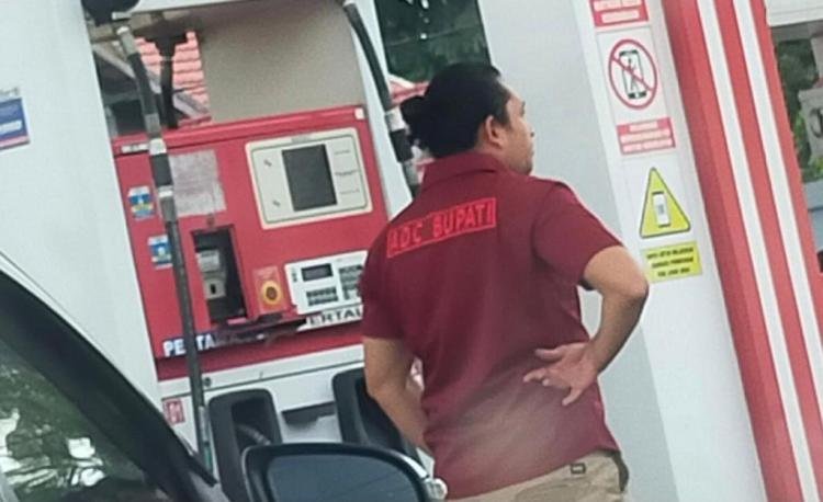 Miris ! Mobil Oknum ADC Bupati Kuansing Pengintimidasi Petugas SPBU Ternyata Nopol Palsu