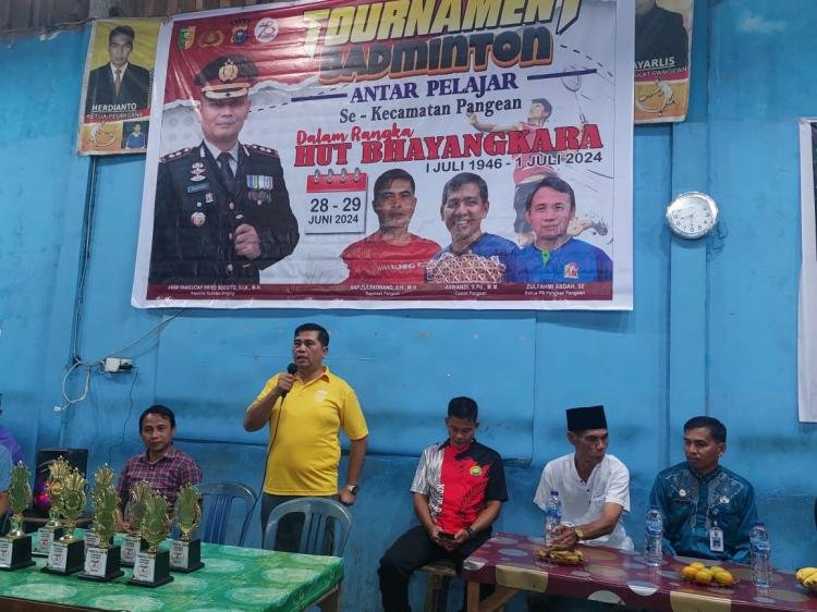 Memeriahkan HUT Bhayangkara ke 78. Polsek Pangean Gelar Turnamen Badminton Antar Pelajar se-Kecamatan Pangean