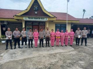 Polsek Kuantan Hilir Gelar Pengecekan Kebersihan Mako dan Ranmor Dinas Dalam Rangka HUT Bhayangkara ke-78 Tahun 2024