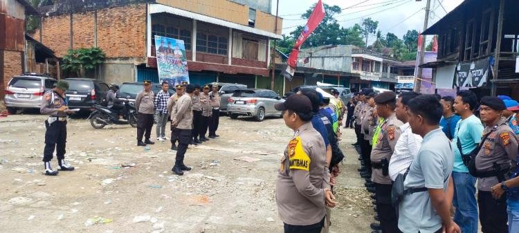 Polres Kuansing Gelar Apel Pengamanan Festival Pacu Jalur Kecamatan Gunung Toar Tahun 2024 Hari Pertama