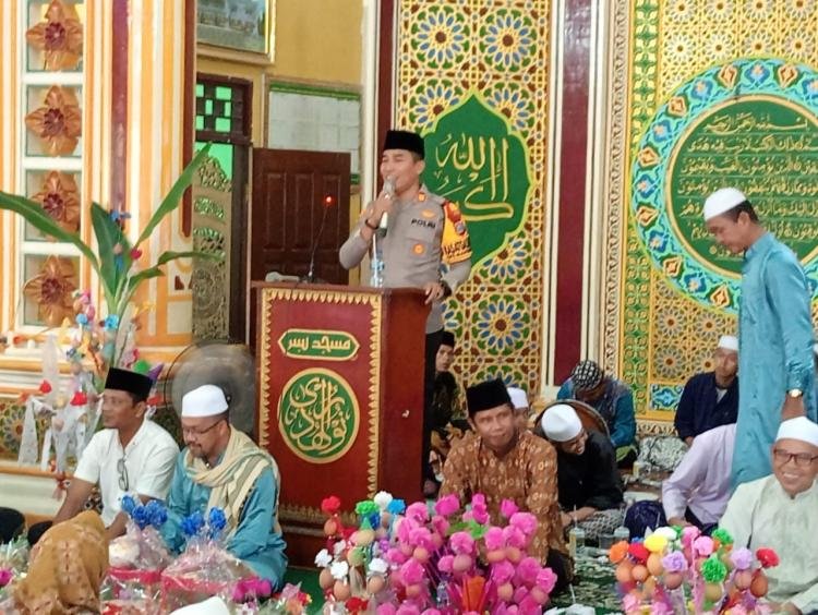 Kapolsek Kempas Hadiri Acara Maulid Nabi Muhammad SAW dan Doa Bersama Pilkada Damai 2024.