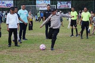 Bupati Kuansing, Secara Resmi Membuka Open Turnamen Sepak Bola  Cup 2024, Di Desa Ibul Kecamatan Pucuk Rantau