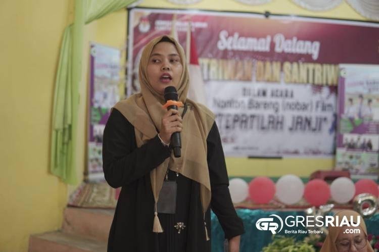 KPU Kampar Goes to Pesantren, Gelar Nobar dengan Santri Ponpes  PPMTI Tanjung Berulak