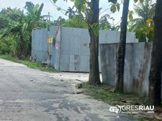 Apis Bebas Kendalikan Dua Tempat Pelansiran BBM Solar di Jl Kenanga Ujung