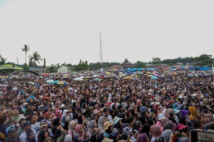 Kampanye Akbar Suhardiman Amby - Muklisin di Sentajo Raya Jadi Lautan Manusia, Masyarakat: Kita Alihkan Dukungan Untuk SDM