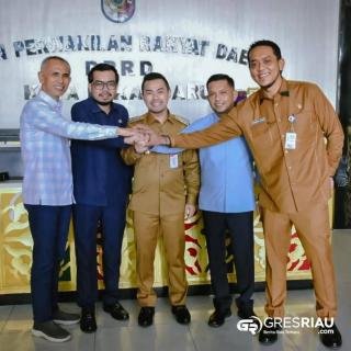 Pertemuan Perdana Pj Walikota dengan DPRD Pekanbaru, Fokus pada Masalah Warga