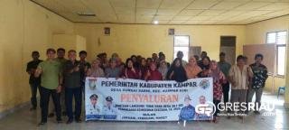 Desa Sungai Sarik Bagikan BLT Dana Desa 2025 Untuk 34 KPM, Penanganan Kemiskinan Ekstrem !