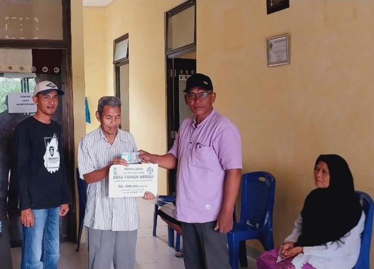 Penyaluran BLT DD Desa Tanah Bekali Sudah Tersalurkan Dari Bulan Januari - Maret 2025