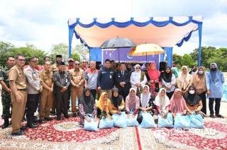 Bupati Rohil Hadiri dan Buka Pasar Murah Ramadan Bersama PT PHR