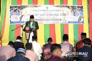 Rayakan Idul Fitri 1446 H, Bupati Rohil Ajak Masyarakat Pererat Silaturahmi dan Saling Memaafkan