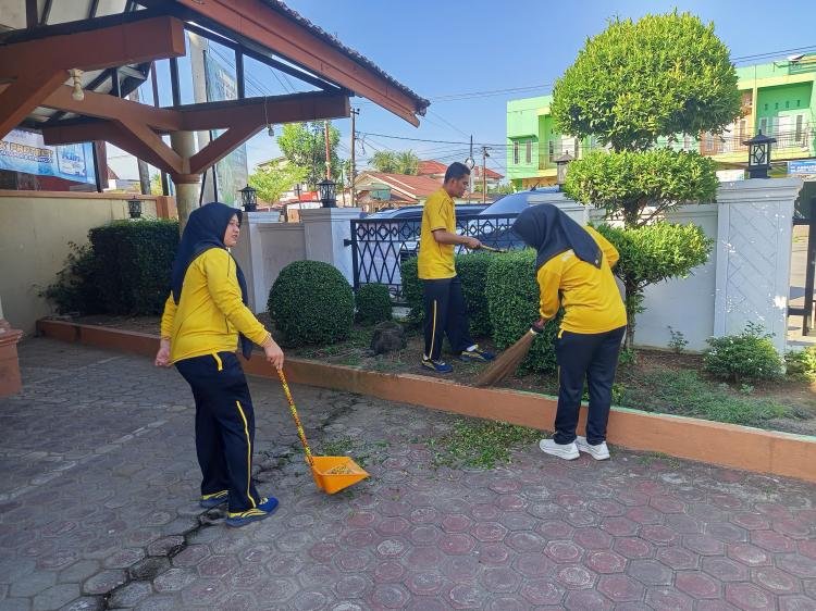 Polres Kuantan Singingi dan Polsek Jajaran Gelar Bakti Religi Serentak Sambut Hari Bhayangkara ke-79 Tahun 2025