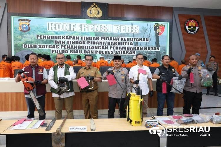 POLDA RIAU KOMITMEN TINDAK TEGAS KEJAHATAN KEHUTANAN