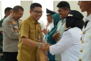 Pj Sekda Kuansing Resmi Lantik 3 Pj Kades di Ruang Multimedia Kantor Bupati Kuantan Singingi