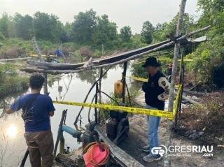 Polisi Gerebek Tambang Ilegal di Tapung,  Dua Mesin Sedot Pasir Diamankan!