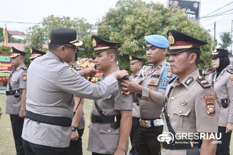 Kapolres Kampar Lantik Kabag Ren dan Lima Kapolsek Baru