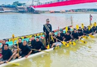 Bupati Kuansing, Jadi Timbo Ruang Pada Saat Pacu Ekshibisi  Dan Di ikuti 14 Jalur Akan Berpacu