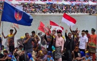 Dua Orang Anggota DPR RI  Dari Fraksi PKS Secara Langsung Hadir Pembukaan Pestival Pacu Jalur di Tepian Narosa 2025