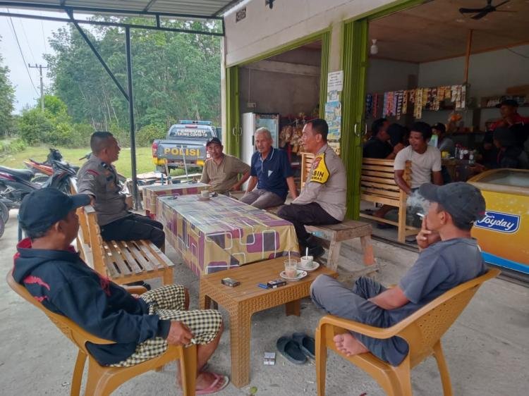 Polsek Kuantan Mudik Laksanakan Jumat Curhat di Desa Teberau Panjang, Serap Aspirasi dan Perkuat Kamtibmas