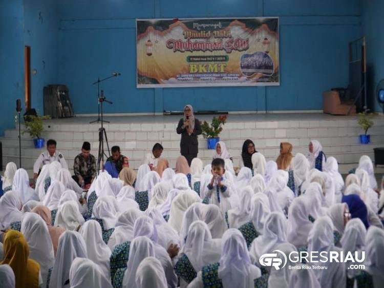 Wabup Kampar Buka Lomba dalam Rangka Maulid Nabi Muhammad SAW yang Ditaja BKMT Kecamatan Kampar Kiri