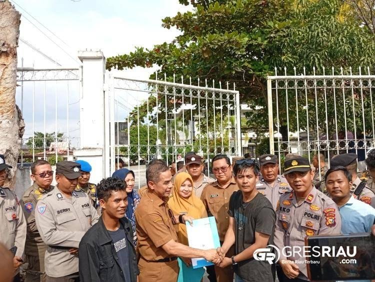 Dugaan Jual Beli LKS di Sekolah, Plh Kadisdikpora Kampar: Kami Akan Bertindak!