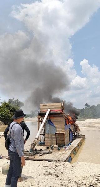 Polsek Kampar Kiri Tindak Tegas PETI di Aliran Sungai Tesso,Dusun Kuran, Desa Gunung Sahilan, Kecamatan Gunung Sahilan