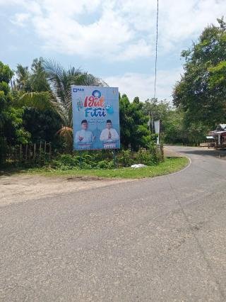 Di Antara Sunyi Desa, Spanduk Idulfitri PAN Kuansing Menyapa dengan Bahasa Rakyat