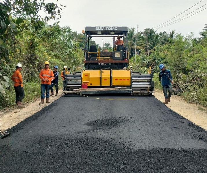 Agung Nugroho Tinjau Langsung Perbaikan Jalan, Targetkan Mobilitas Warga Lebih Lancar