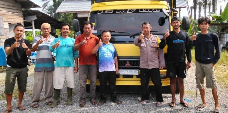 MASYARAKAT DI WILKUM POLSEK SINGINGI HILIR DUKUNG PENJUALAN JAGUNG PIPIL KE BULOG UNTUK SWASEMBADA PANGAN