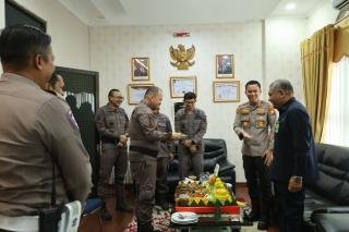 Hangat dan Penuh Keakraban, Kapolres Kuansing Pererat Silaturahmi dengan Kejaksaan